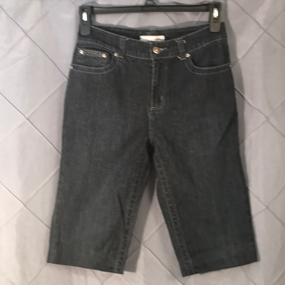 Chicos platinum Bermuda shorts 0.5 SZ 6